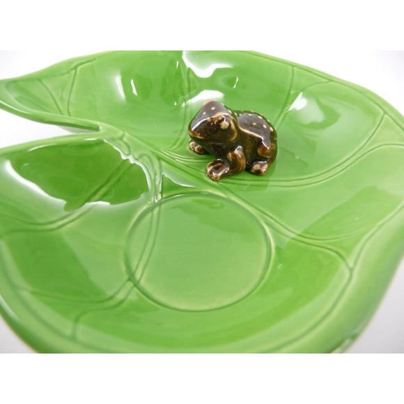 Partylite Set of 2 Floating Tea Light Holders Frog & Gecko on Lily Pads P90260 - Picture 2 of 6